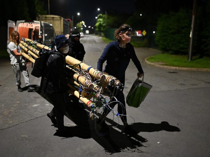ANIMAL REBELLION BLOQUE LA SEULE USINE DE BURGERS DE MCDONALDS AU ROYAUME-UNI